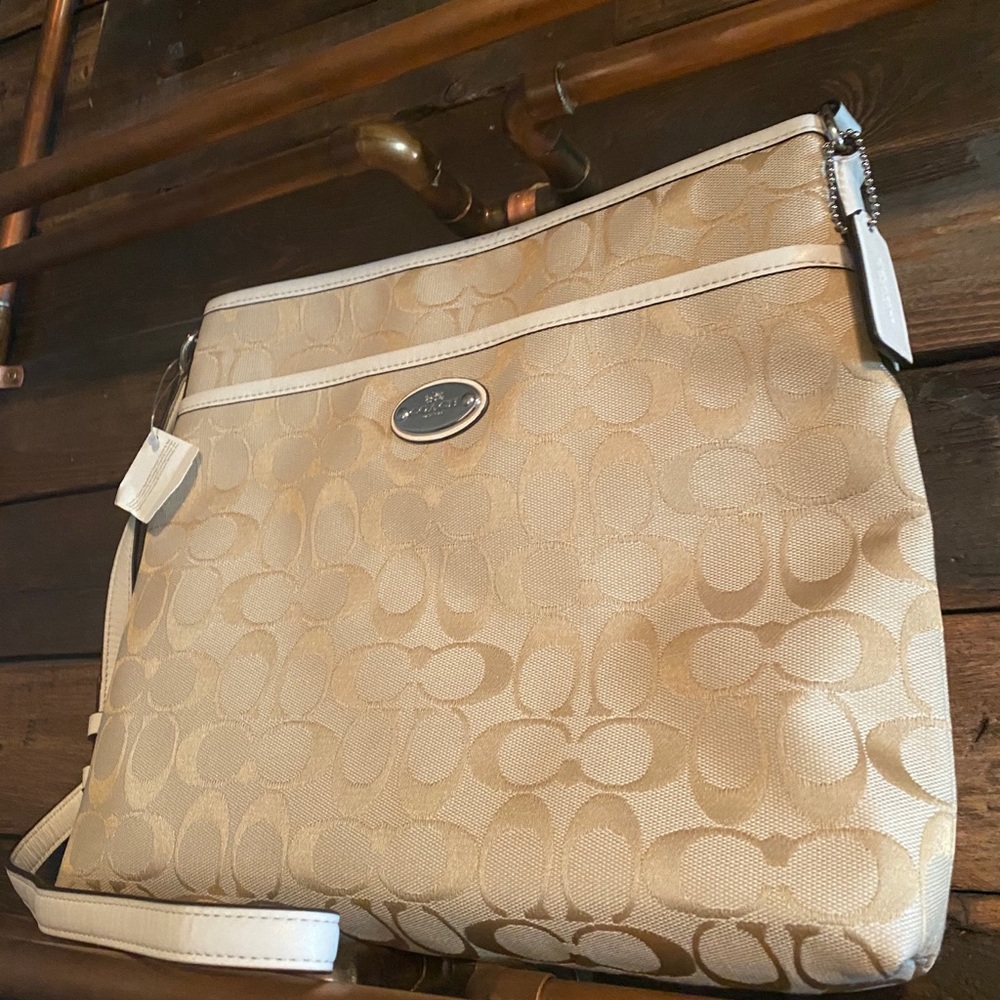 Coach 12cm File Crossbody Bag-Beige